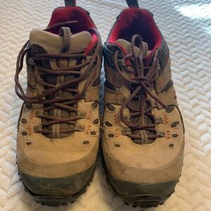 Merrill hiking shoes